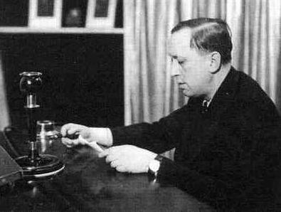 ����� ����� (Karel Capek)